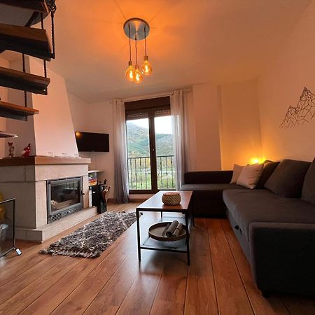 Duplex El Refugio De Porma Apartment Puebla de Lillo Ngoại thất bức ảnh