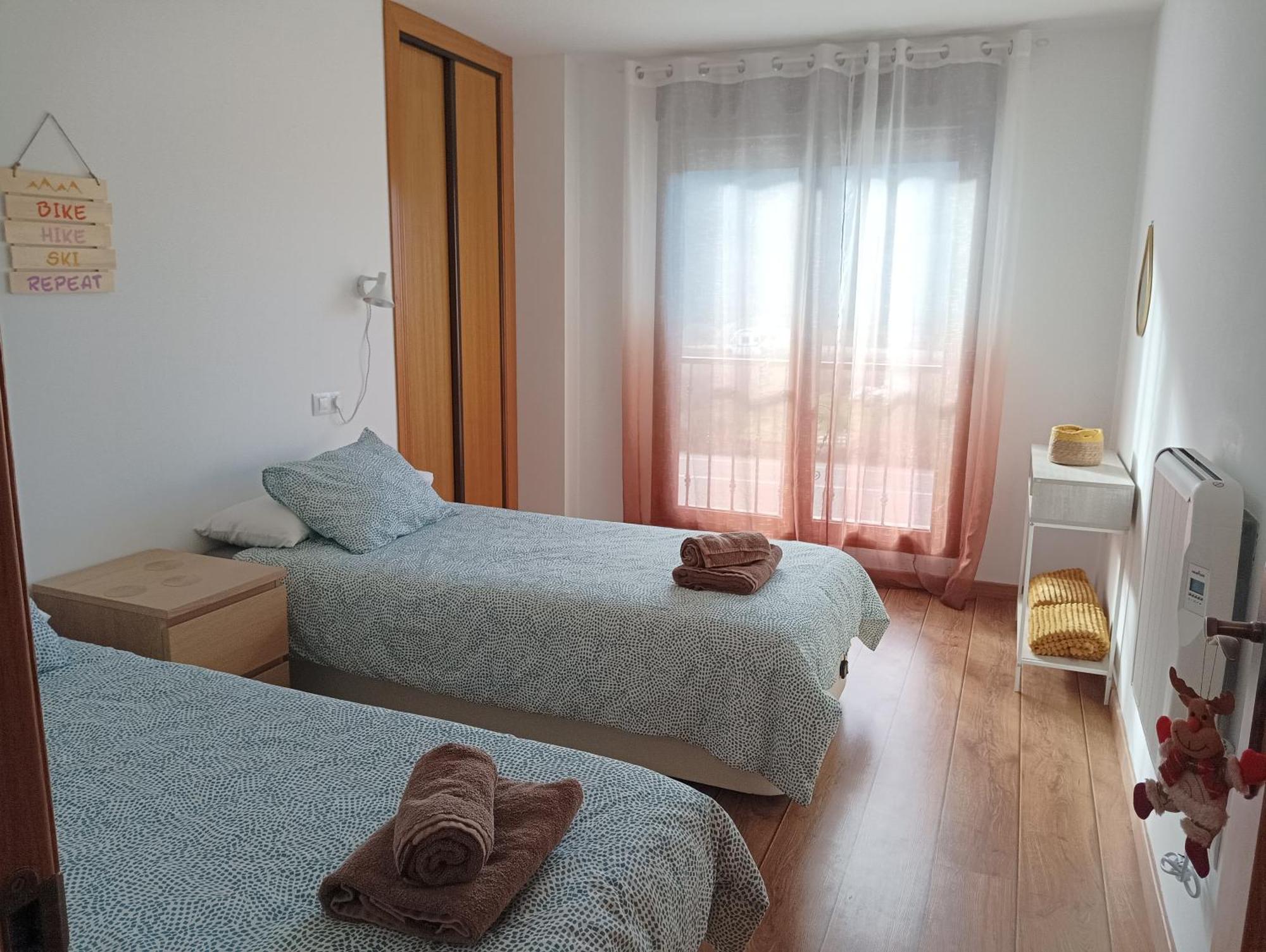 Duplex El Refugio De Porma Apartment Puebla de Lillo Ngoại thất bức ảnh